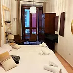 Luxury 5br , 4ba Penthouse In The Center 公寓 卡利亚里