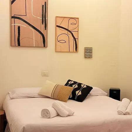 公寓 Luxury 5br , 4ba Penthouse In The Center 卡利亚里