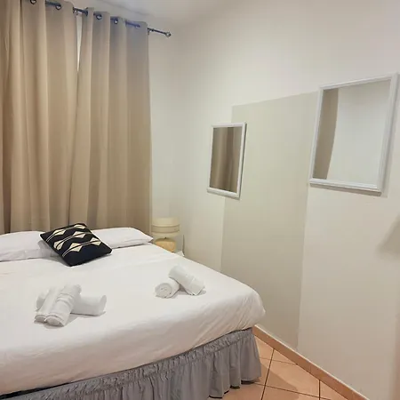 Apartment Luxury 5br , 4ba Penthouse In The Center