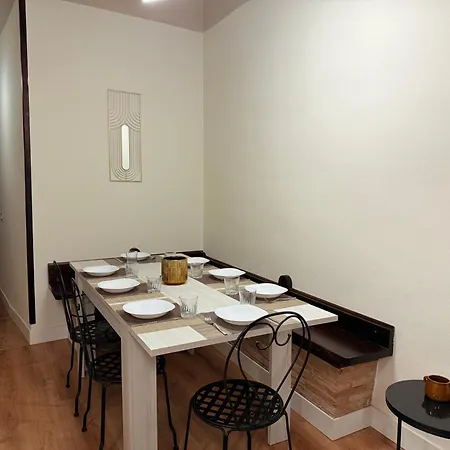Appartement Luxury 5br , 4ba Penthouse In The Center *