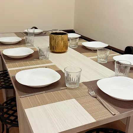 Luxury 5br , 4ba Penthouse In The Center 칼리아리