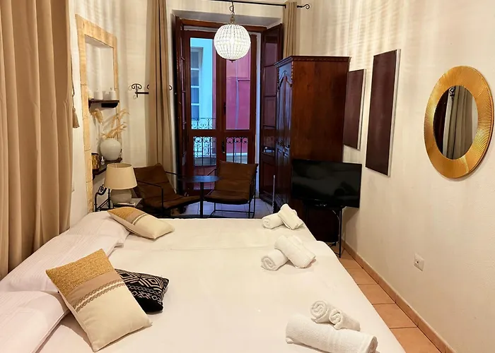 Luxury 5br , 4ba Penthouse In The Center アパート カリアリ